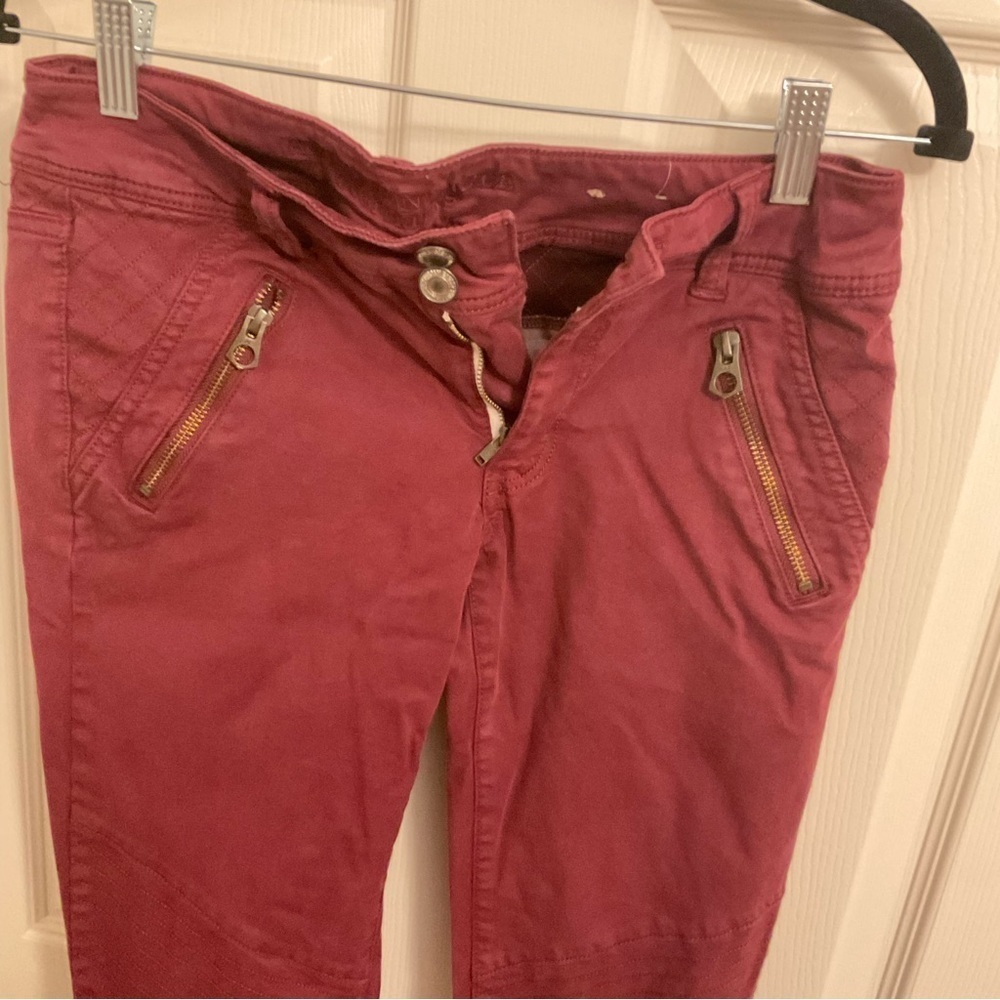 American Eagle Maroon Moto Skinny Pants - Women’s Size 6 - Low Rise Stretch - Picture 7 of 13